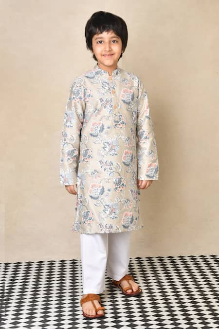 Anthrilo Floral Jaal Print Kurta With Pyjama 