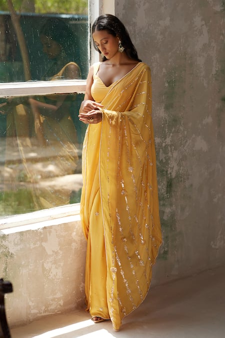Buy Zoon Yellow Chiffon, Crepe, Satin Stripe Embroidered Pre-stitched Saree With Blouse Buy_Zoon_Yellow Chiffon, Crepe, Satin Stripe Embroidered Pre-stitched Saree With Blouse