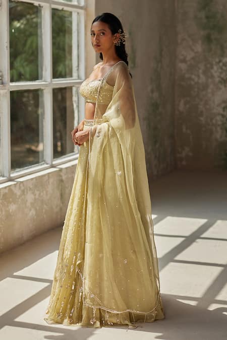 Zoon Green Silk Organza Sequins, Applique, Embroidery Sweetheart Thread Lehenga Set Online at Aza Fashions Zoon_Green Silk Organza Sequins, Applique, Embroidery Sweetheart Thread Lehenga Set _Online_at_Aza_Fashions