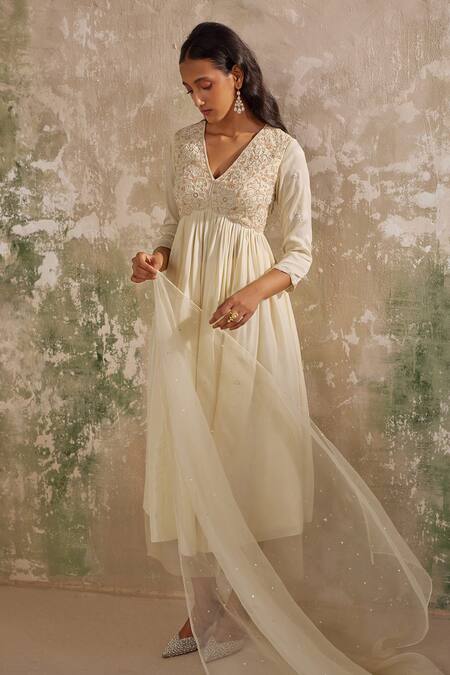 Zoon Cream , Cotton, Organza Sequins, Aari Embroidered Pleated Anarkali Set Online at Aza Fashions Zoon_Cream , Cotton, Organza Sequins, Aari Embroidered Pleated Anarkali Set _Online_at_Aza_Fashions