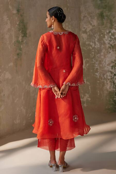 Buy Zoon Red Silk Organza, Cotton Sequins, Beads, Embroidery V-neck Kurta Set Buy_Zoon_Red Silk Organza, Cotton Sequins, Beads, Embroidery V-neck Kurta Set