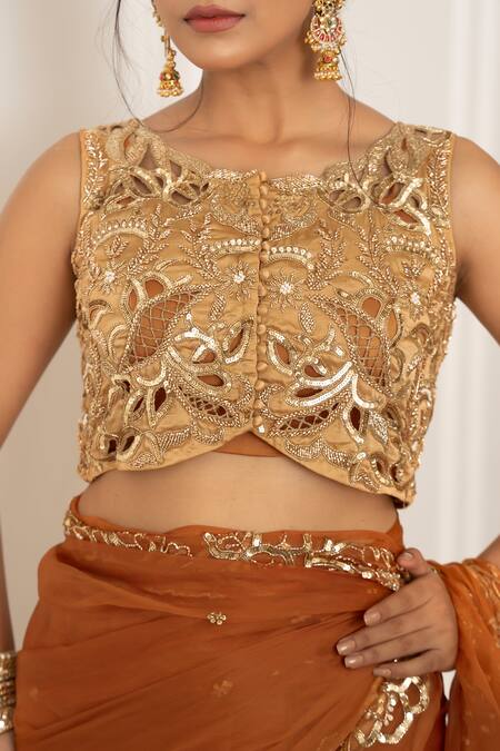 Gul By Aishwarya Brown Silk Organza Embroidery Boat Neck Aari Saree With Blouse at Aza Fashions Gul By Aishwarya_Brown Silk Organza Embroidery Boat Neck Aari Saree With Blouse _at_Aza_Fashions