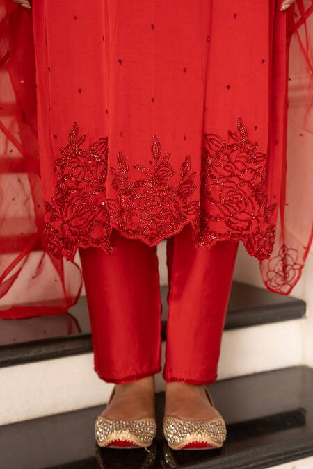 Buy_Gul By Aishwarya_Maroon Satin, Silk, Chiffon Embroidery, Applique Rose Motif Kurta Pant Set _Online_at_Aza_Fashions