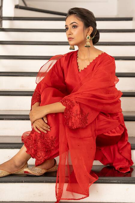 Shop_Gul By Aishwarya_Maroon Satin, Silk, Chiffon Embroidery, Applique Rose Motif Kurta Pant Set _Online_at_Aza_Fashions