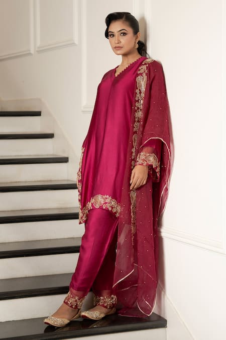 Gul By Aishwarya Pink Kurta And Pant Satin Silk Embroidered Aari V Neck Floral Set 