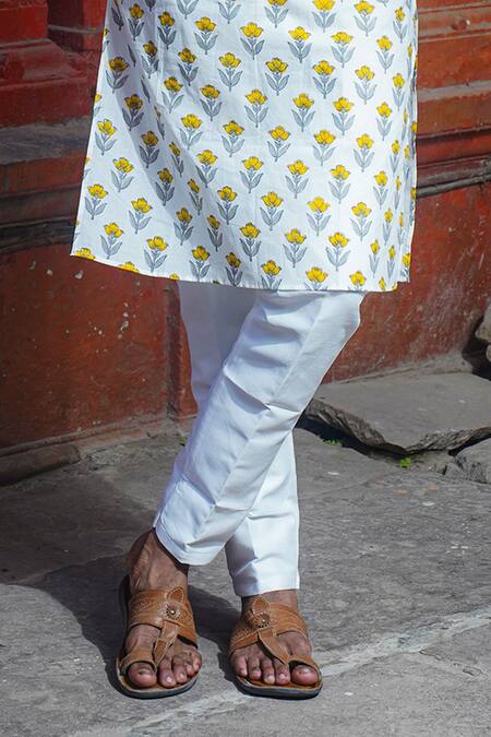 Kalp White Cotton Embroidery Misty Vision Print Kurta With Pant Online at Aza Fashions Kalp_White Cotton Embroidery Misty Vision Print Kurta With Pant _Online_at_Aza_Fashions