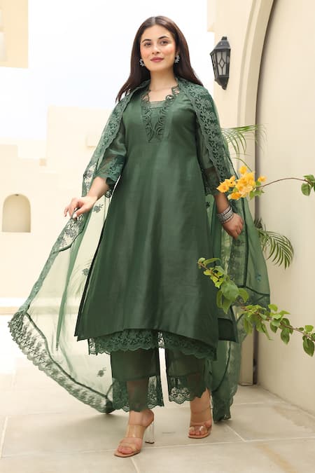 Buy ASRUMO Green Chanderi Lace Round Neck Gardenia Bloom Embellished Kurta Pant Set Buy_ASRUMO_Green Chanderi Lace Round Neck Gardenia Bloom Embellished Kurta Pant Set