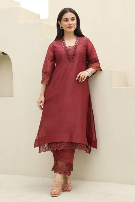 Buy_ASRUMO_Maroon Chanderi Lace Gardenia Blossom Embellished Kurta Pant Set 