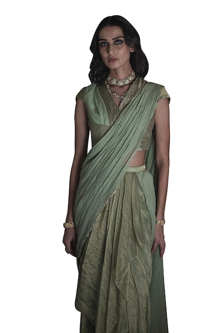 Swatti Kapoor Green Hand Woven 40gm Chanderi Print Foil Maahi Pre-draped Saree  3