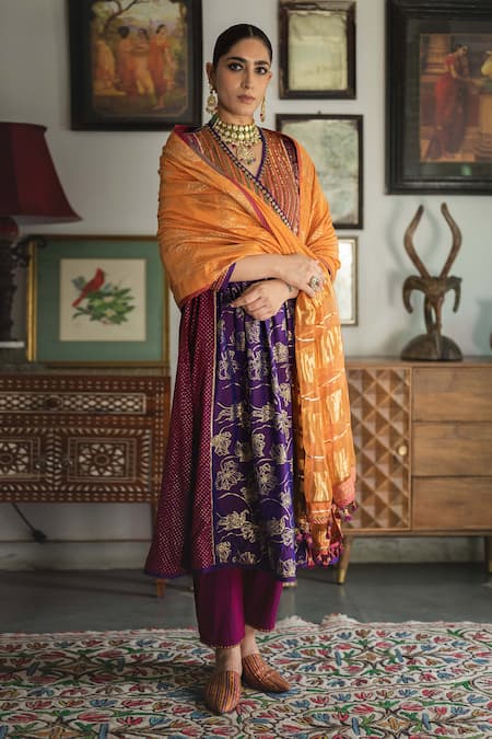 Swatti Kapoor_Orange Chanderi Beads Hand Woven Nuhal Dupatta _Online_at_Aza_Fashions