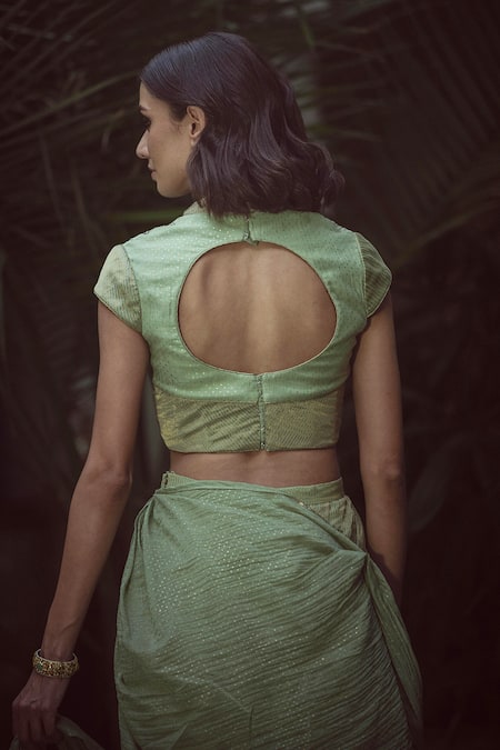 Shop Swatti Kapoor Green Hand Woven 40gm Chanderi Printed Stripe Shawl Collar Soma Saree Blouse at Aza Fashions Shop_Swatti Kapoor_Green Hand Woven 40gm Chanderi Printed Stripe Shawl Collar Soma Saree Blouse _at_Aza_Fashions