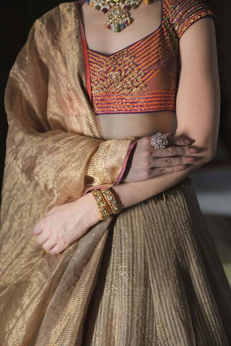 Swatti Kapoor Gold Chanderi Tassels Achal Handwoven Zari Striped Dupatta at Aza Fashions Swatti Kapoor_Gold Chanderi Tassels Achal Handwoven Zari Striped Dupatta _at_Aza_Fashions