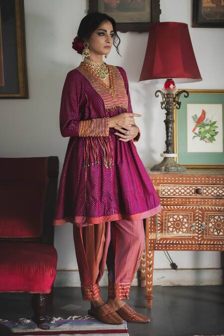 Buy Swatti Kapoor Multi Color Handloom Cotton Beads V-neck Haab Handwoven Foil Print Tunic Online at Aza Fashions Buy_Swatti Kapoor_Multi Color Handloom Cotton Beads V-neck Haab Handwoven Foil Print Tunic _Online_at_Aza_Fashions