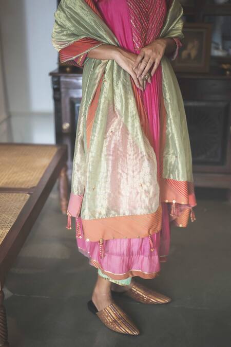 Shop Swatti Kapoor Green , Handloom Beads Harleen Handwoven Zari Striped Dupatta Online at Aza Fashions Shop_Swatti Kapoor_Green , Handloom Beads Harleen Handwoven Zari Striped Dupatta _Online_at_Aza_Fashions