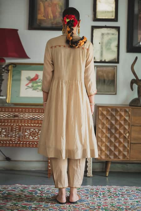 Swatti Kapoor Husnah Handwoven Chanderi Kurta With Slip 