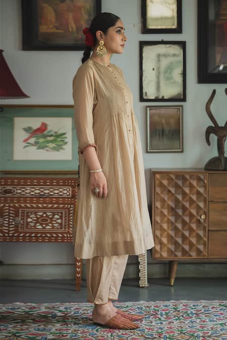 Buy Swatti Kapoor Gold Chanderi, Cotton Mandarin Collar Husnah Handwoven Kurta With Slip Online at Aza Fashions Buy_Swatti Kapoor_Gold Chanderi, Cotton Mandarin Collar Husnah Handwoven Kurta With Slip _Online_at_Aza_Fashions