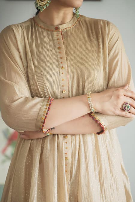 Swatti Kapoor Gold Chanderi, Cotton Mandarin Collar Husnah Handwoven Kurta With Slip at Aza Fashions Swatti Kapoor_Gold Chanderi, Cotton Mandarin Collar Husnah Handwoven Kurta With Slip _at_Aza_Fashions