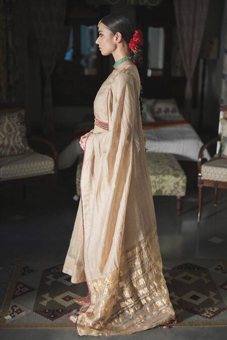 Buy Swatti Kapoor Gold Handwoven 40gm Chanderi Ishar Zari Striped Dupatta Buy_Swatti Kapoor_Gold Handwoven 40gm Chanderi Ishar Zari Striped Dupatta