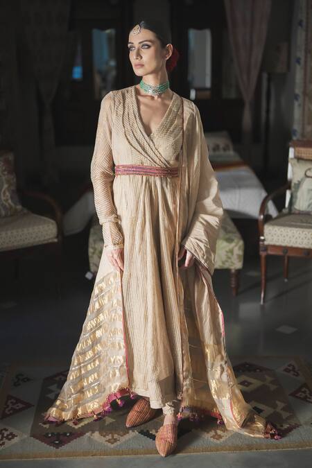 Shop Swatti Kapoor Multi Color Kaya Handwoven Yarn Dyed Silk Striped Belt Online at Aza Fashions Shop_Swatti Kapoor_Multi Color Kaya Handwoven Yarn Dyed Silk Striped Belt _Online_at_Aza_Fashions