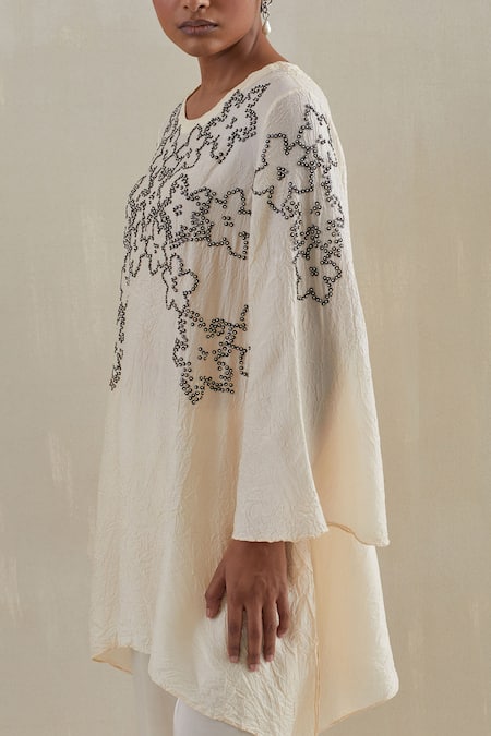 One Not Two Off White Kaftan Crushed Silk Hand Embroidered Sequins Round And Pant Set at Aza Fashions One Not Two_Off White Kaftan Crushed Silk Hand Embroidered Sequins Round And Pant Set _at_Aza_Fashions