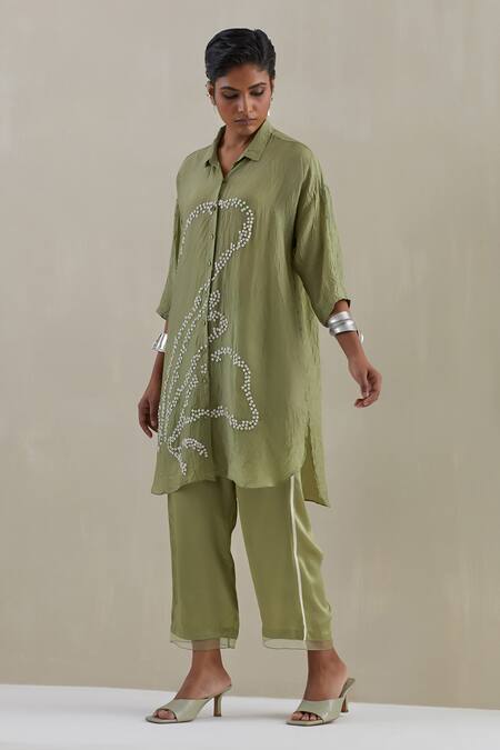 Shop_One Not Two_Green Shirt Kurta Crushed Silk Hand Embroidered Flower Collared Set 