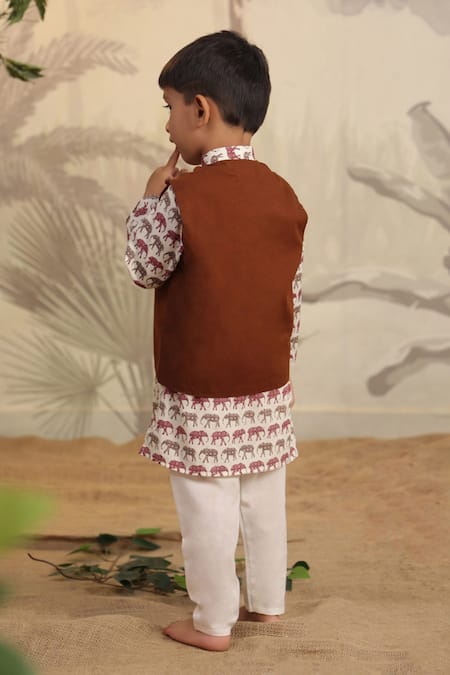 Shop Cute Couture Brown Cotton Embroidery Elephant Print Kurta Set With Jacket at Aza Fashions Shop_Cute Couture_Brown Cotton Embroidery Elephant Print Kurta Set With Jacket _at_Aza_Fashions