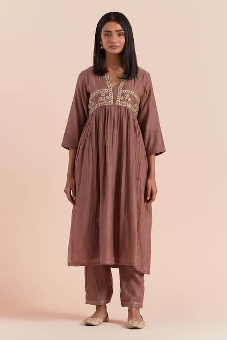 Priya Chaudhary Brown Soft Chanderi Embroidered Floral Notched Round Yoke A-line Kurta With Pant 