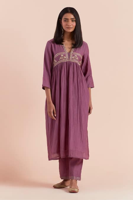 Priya Chaudhary Pleated Waist Embroidered Kurta With Pant 