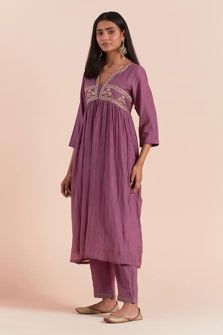 Buy Priya Chaudhary Purple Chanderi Embroidery Round Neck Floral Kurta Set Online at Aza Fashions Buy_Priya Chaudhary_Purple Chanderi Embroidery Round Neck Floral Kurta Set _Online_at_Aza_Fashions