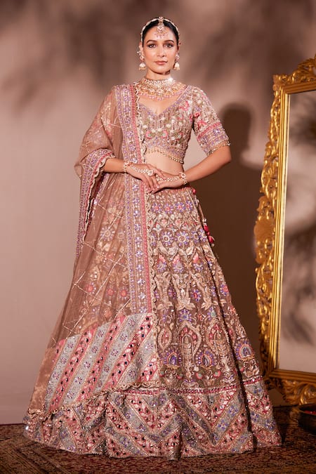 Chaashni by Maansi and Ketan Geometric Mirror Work Bridal Lehenga Set 