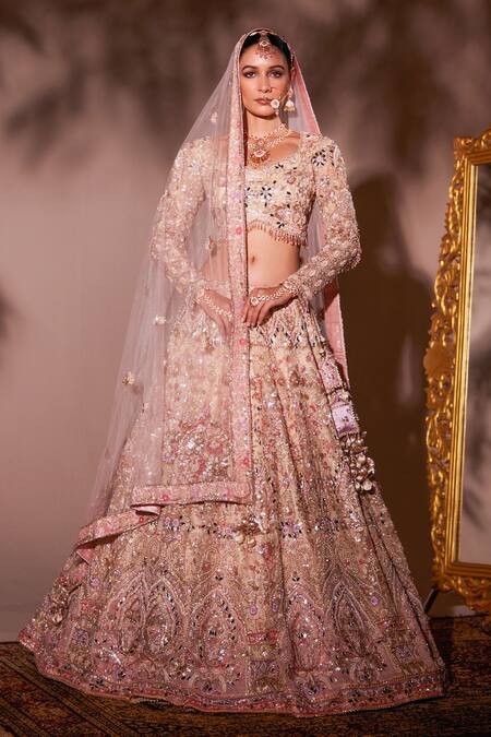 Chaashni By Maansi And Ketan Ivory Organza, Net Pearls, Sequins, Mirrors Scoop Embroidered Bridal Lehenga Set at Aza Fashions Chaashni By Maansi And Ketan_Ivory Organza, Net Pearls, Sequins, Mirrors Scoop Embroidered Bridal Lehenga Set _at_Aza_Fashions