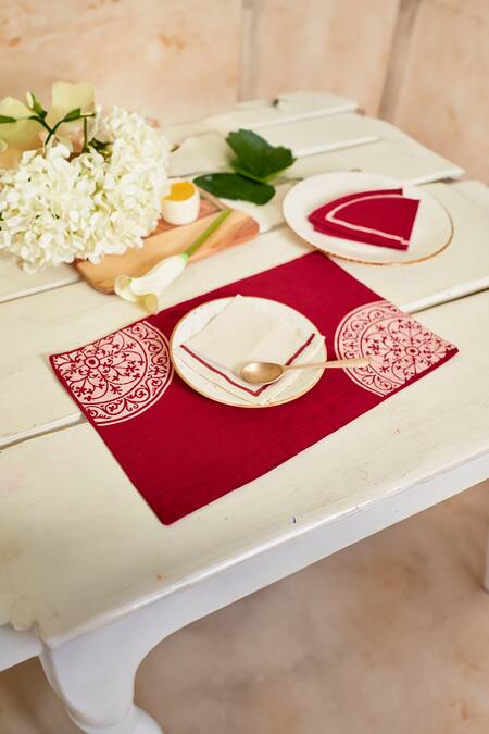 Inheritance India Maroon 100% Cotton Block Print Rangoli 4 Pcs Table Mats Online at Aza Fashions Inheritance India_Maroon 100% Cotton Block Print Rangoli 4 Pcs Table Mats_Online_at_Aza_Fashions