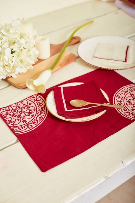 Buy Inheritance India Maroon 100% Cotton Block Print Rangoli 4 Pcs Table Mats Buy_Inheritance India_Maroon 100% Cotton Block Print Rangoli 4 Pcs Table Mats