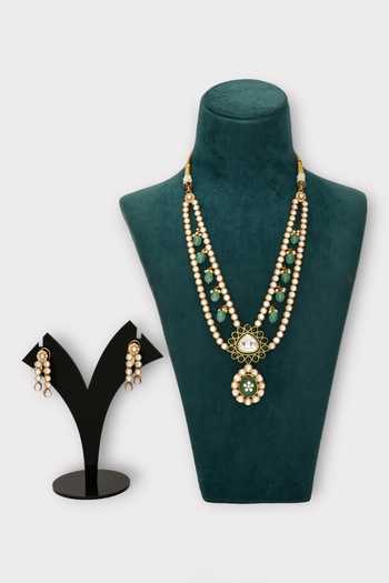 Shop Zaza By Somya Green Beads, Pearls, Diamonds Swoon Double Layer Polki Studded Necklace Set at Aza Fashions Shop_Zaza By Somya_Green Beads, Pearls, Diamonds Swoon Double Layer Polki Studded Necklace Set _at_Aza_Fashions