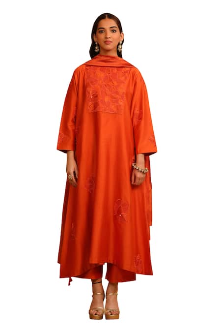 Omana By Ranjana Bothra_Orange Cotton Satin, Silk Applique, Tassels Round Floral Kurta Trouser Set _Online_at_Aza_Fashions