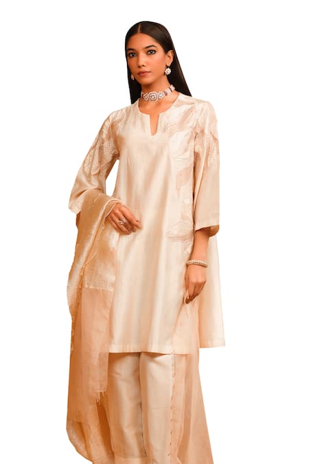 Omana By Ranjana Bothra Ivory Cotton Satin, Crepe Applique, Beads Split V-neck Floral Kurta Trouser Set Online at Aza Fashions Omana By Ranjana Bothra_Ivory Cotton Satin, Crepe Applique, Beads Split V-neck Floral Kurta Trouser Set _Online_at_Aza_Fashions