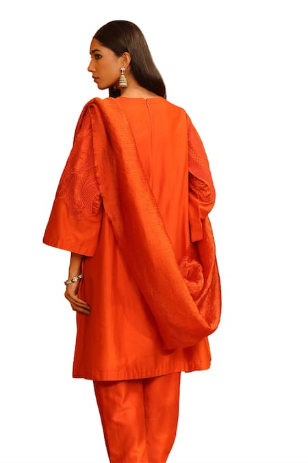 Buy Omana By Ranjana Bothra Orange Cotton Satin, Crepe Embroidery Split Floral Applique Kurta Trouser Set Buy_Omana By Ranjana Bothra_Orange Cotton Satin, Crepe Embroidery Split Floral Applique Kurta Trouser Set