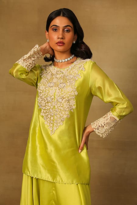 Neha Poddar_Green Silk, Satin Round Neck Cutwork Embroidered Kurta Set _at_Aza_Fashions