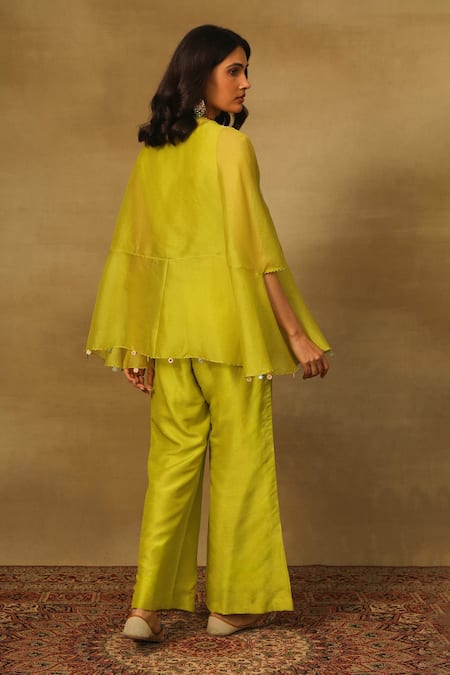 Neha Poddar Embroidered Pearl Work Kurta Set 