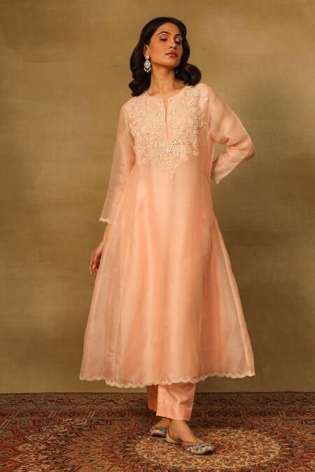 Neha Poddar_Peach Organza, Silk Embroidery, Pearls Collared Kurta Set _at_Aza_Fashions