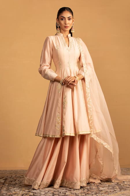 Esha Koul Peach Chanderi Embroidery Gota Band Collar Peplum Kurta And Lehenga Set 