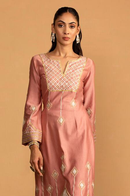 Shop Esha Koul Pink Chanderi Embroidery Split V-neck Kurta With Pant Online at Aza Fashions Shop_Esha Koul_Pink Chanderi Embroidery Split V-neck Kurta With Pant _Online_at_Aza_Fashions