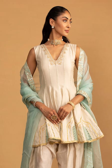 Esha Koul Off White Organza, Chanderi Embroidery, Gota Patti Peplum Kurta And Salwar Set Online at Aza Fashions Esha Koul_Off White Organza, Chanderi Embroidery, Gota Patti Peplum Kurta And Salwar Set _Online_at_Aza_Fashions