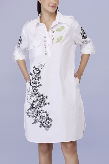 Dilnaz White Cotton Embroidery Cutwork Collar Neck Blossom Pathani Tunic Online at Aza Fashions Dilnaz_White Cotton Embroidery Cutwork Collar Neck Blossom Pathani Tunic_Online_at_Aza_Fashions
