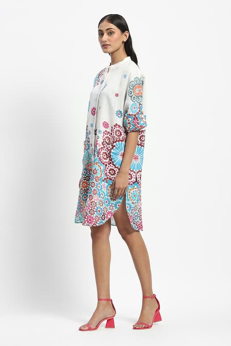 Satya Paul_White Linen Mandarin Collar Pinwheels And Peonies Tunic _Online_at_Aza_Fashions