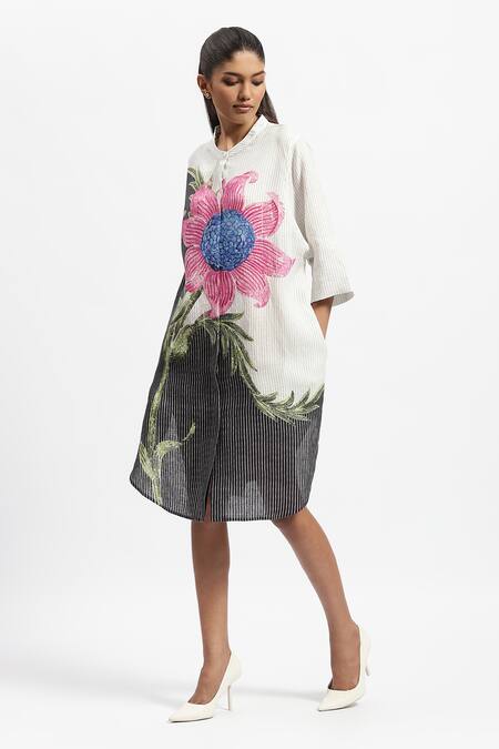 Satya Paul_White Linen Mandarin Collar Bigger Is Better Stripe Pattern Tunic _Online_at_Aza_Fashions