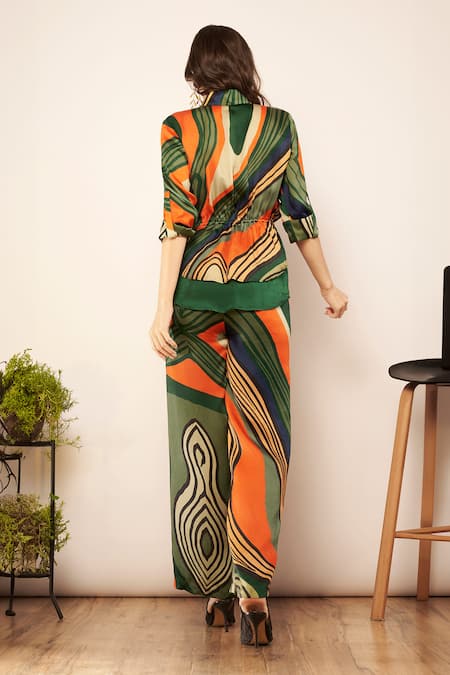 Shop Babita Malkani Green Satin Embroidery Collared Geometric Print Layered Jacket at Aza Fashions Shop_Babita Malkani_Green Satin Embroidery Collared Geometric Print Layered Jacket _at_Aza_Fashions