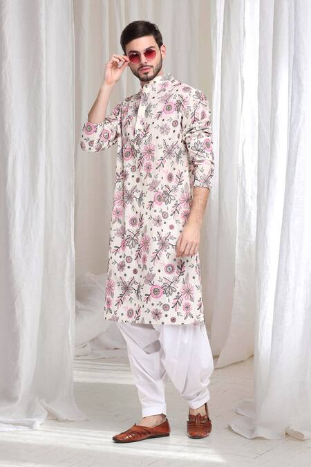 Shop_Aham-Vayam_Cream Cotton Embroidery Pushp Kurta With Patiyala 