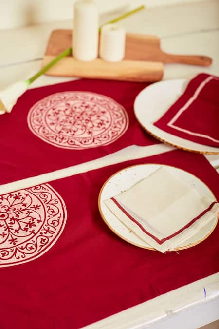 Inheritance India Maroon 100% Cotton Rangoli Block Pattern Table Mat And Napkin Set 