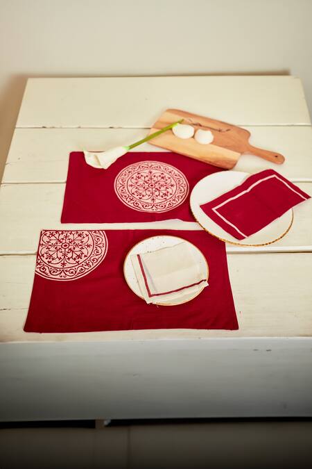 Shop Inheritance India Maroon 100% Cotton Rangoli Block Pattern Table Mat And Napkin Set at Aza Fashions Shop_Inheritance India_Maroon 100% Cotton Rangoli Block Pattern Table Mat And Napkin Set_at_Aza_Fashions